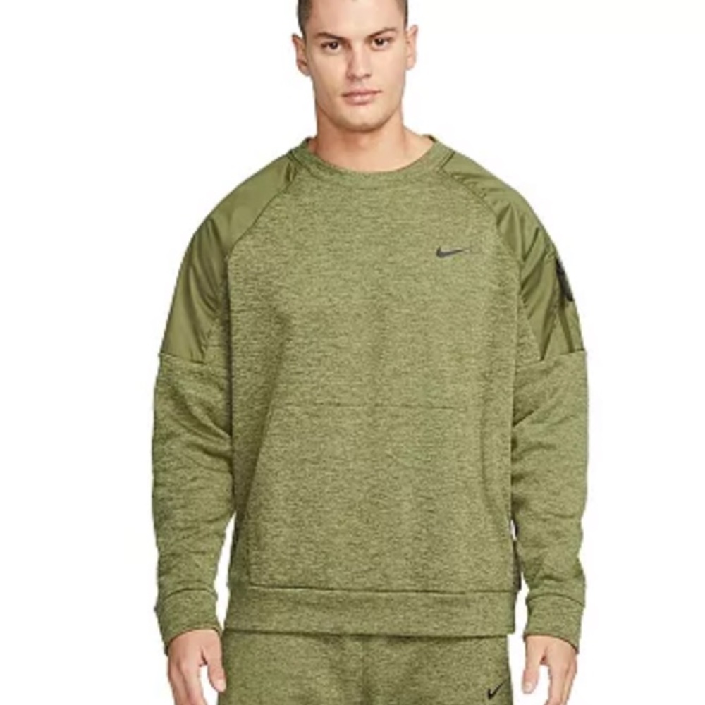 NEW NIKE Therma-FIT Novelty Sweatshirt Size: M